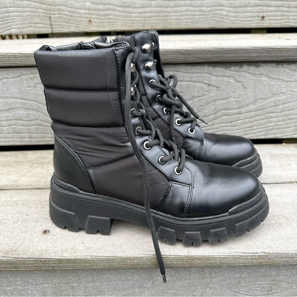 Marc Fisher Amita 2 Ankle Lace Up Combat Chunky Puffer Boot Black Lugged Sole